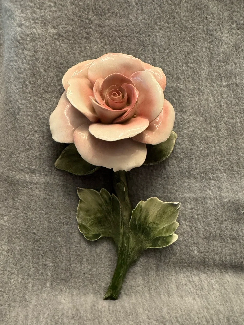 Italian, Nuova Capodimonte Pink Porcelain Rose Accent piece